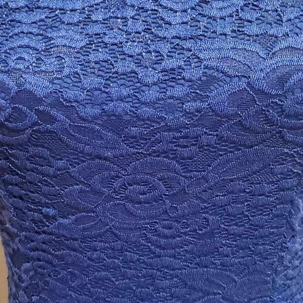 City triangles dress - Picture 2 of 8